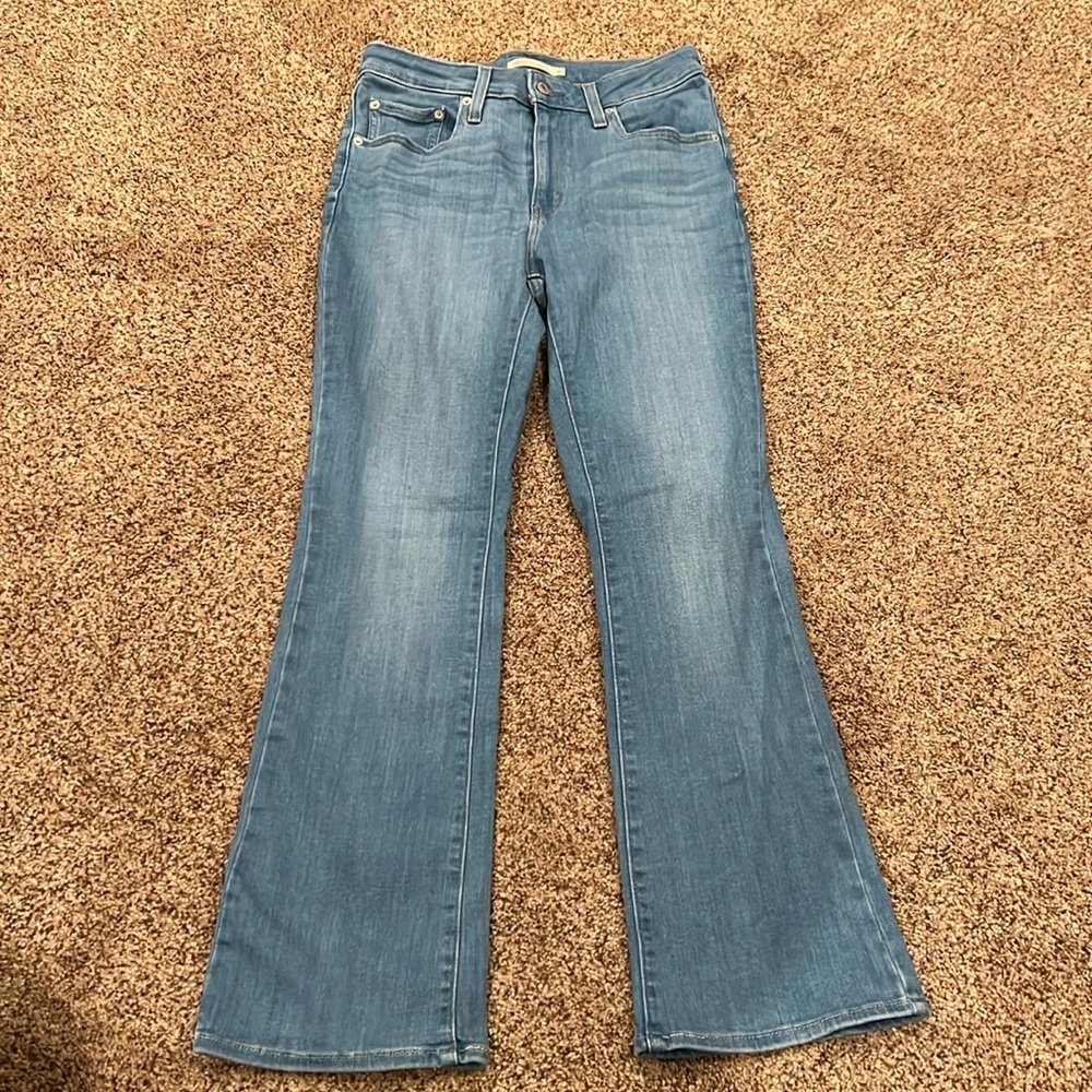 *LIKE NEW* Levi’s High Rise Boot Cut Jeans